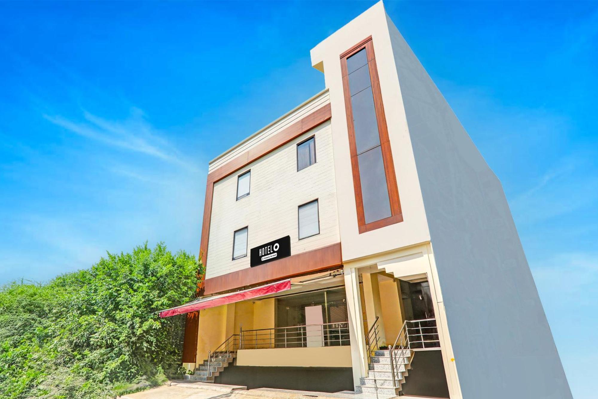 Super O Kathauta Jheel Malhaur Gomti Nagar 3* Lucknow