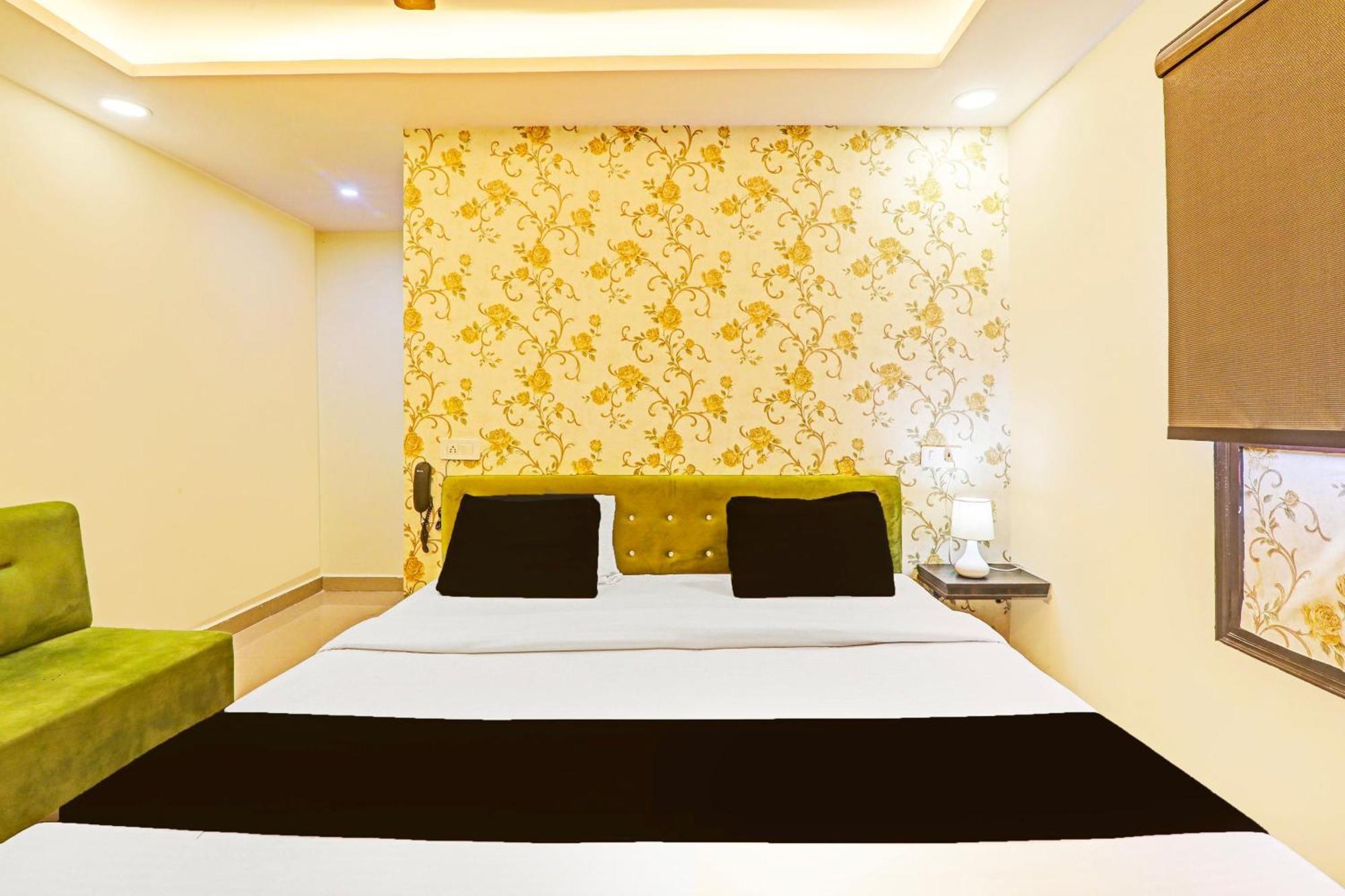 Super O Kathauta Jheel Malhaur Gomti Nagar Hotel 3*